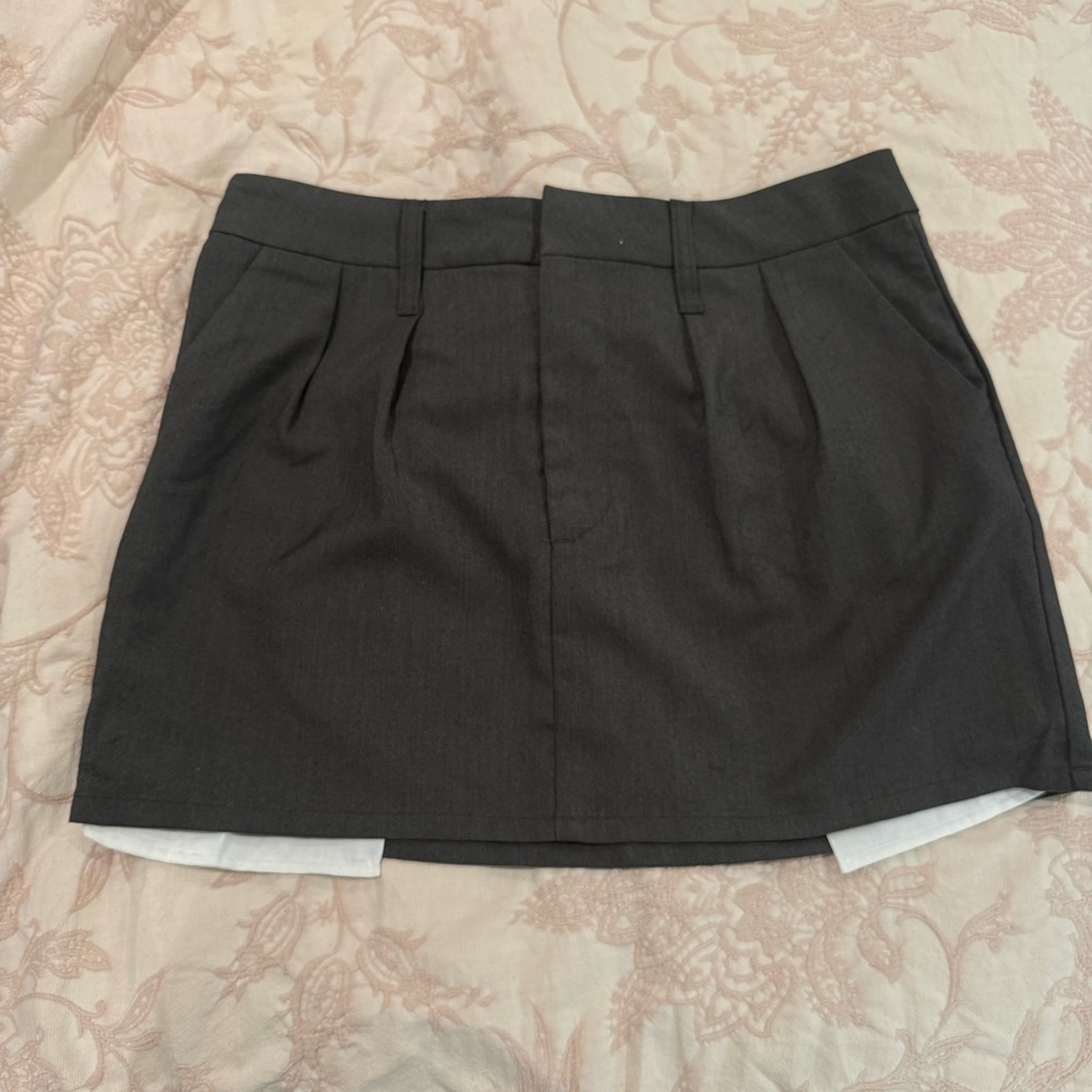 H&M Dark Gray Tailored Mini Skirt | Pleated Preppy